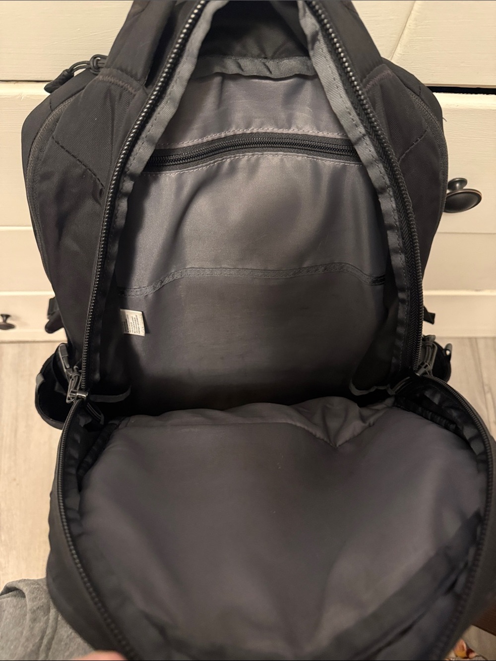 The North Face Black Men's Hiking Backpack with Multiple Pockets - Picture 3 of 5